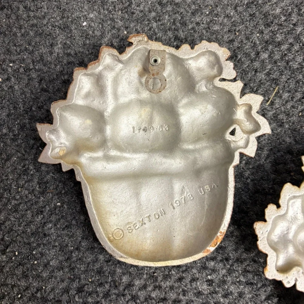 Vintage 1978 Sexton USA Cast Metal Vegetable Basket Wall Plaques Set of 2